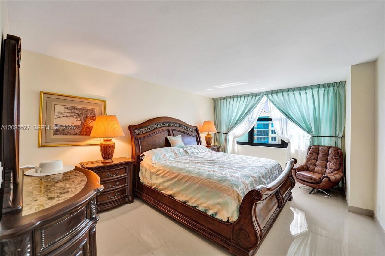 2301 S Ocean Dr, Unit 1608, Hollywood, FL 33019 Photo