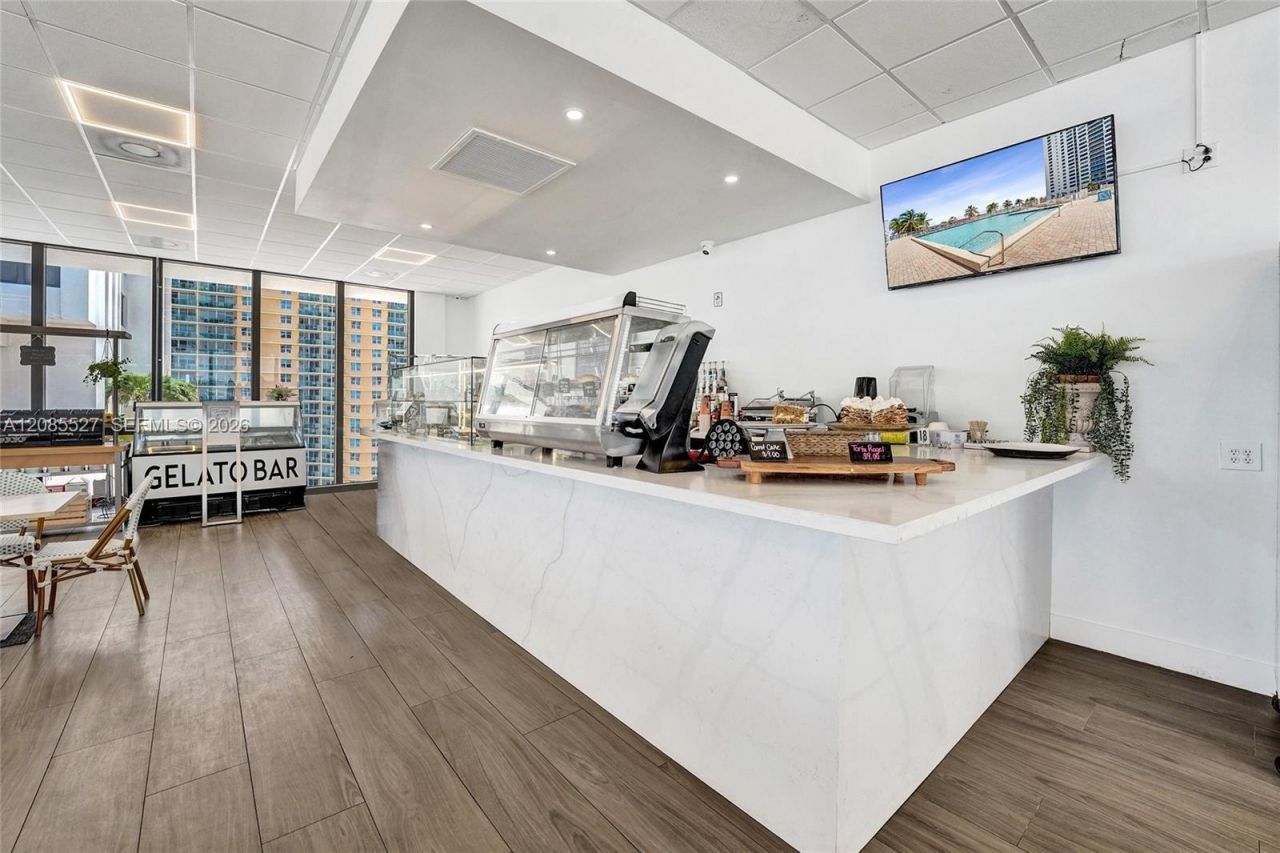 2301 S Ocean Dr, Unit 1608, Hollywood, FL 33019 Photo