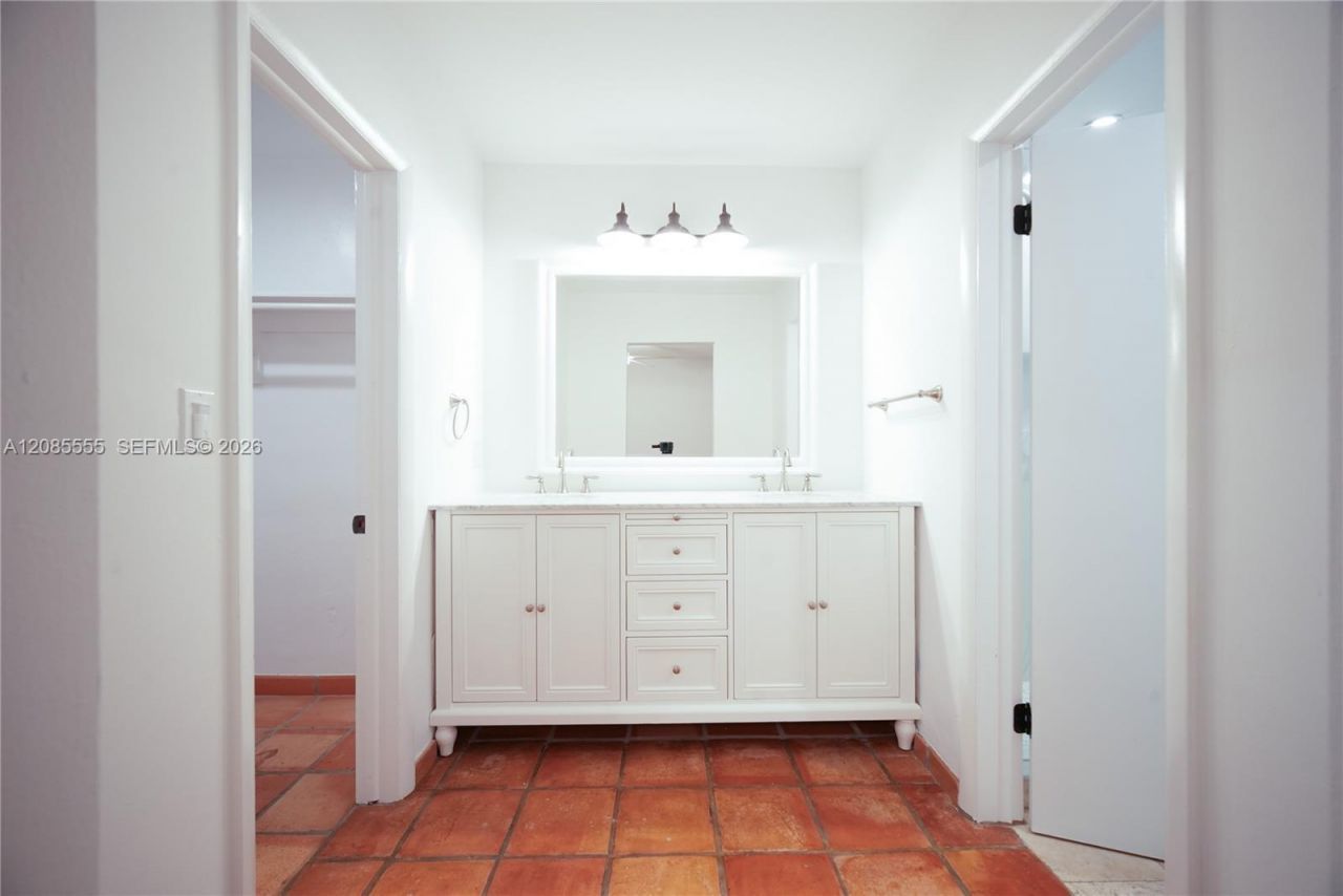 1114 Columbus Blvd, Coral Gables, FL 33134 Photo