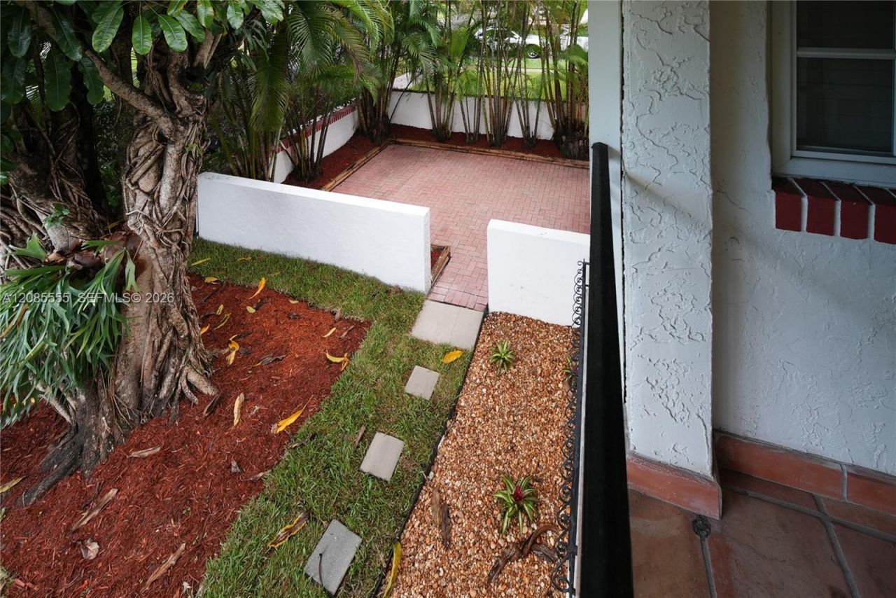 1114 Columbus Blvd, Coral Gables, FL 33134 Photo
