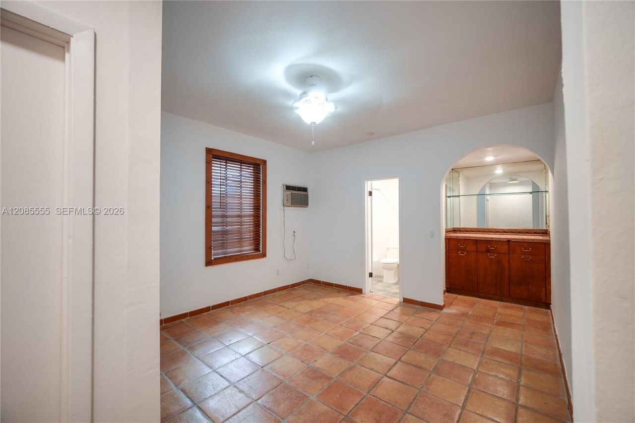 1114 Columbus Blvd, Coral Gables, FL 33134 Photo