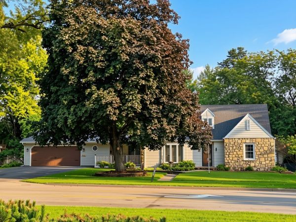 902 W Washington Street, Oregon, IL 61061