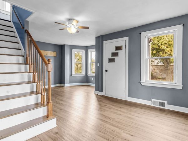 3 Cleveland St, Salem, MA 01970