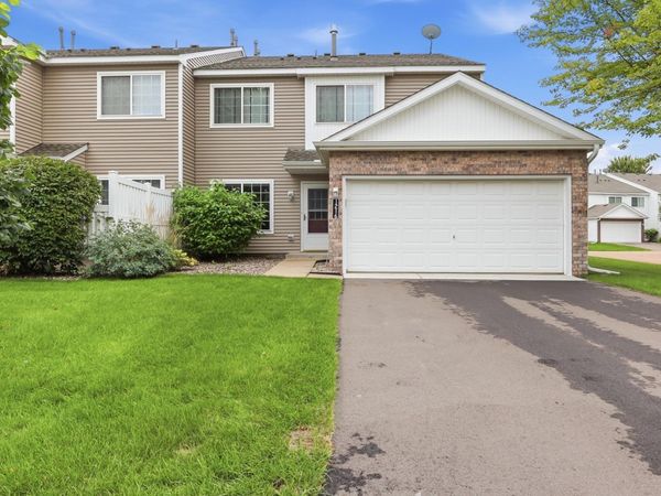 1216 Elmwood Avenue, Shakopee, MN 55379