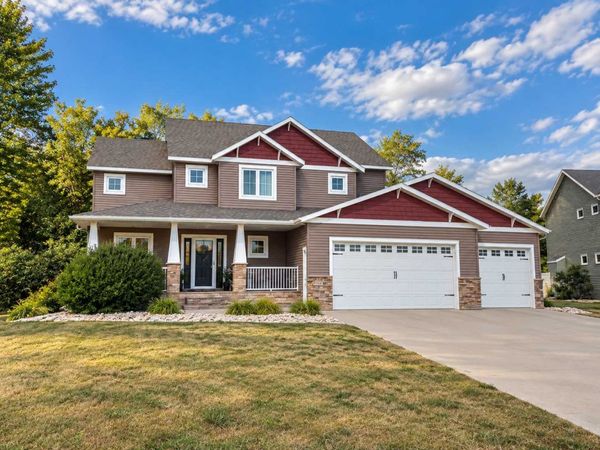 1944 53rd Avenue N, Moorhead, MN 56560