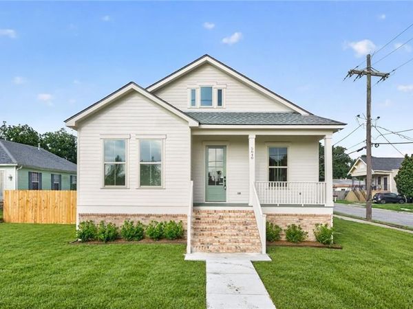 5840 PEOPLES Avenue, New Orleans, LA 70122