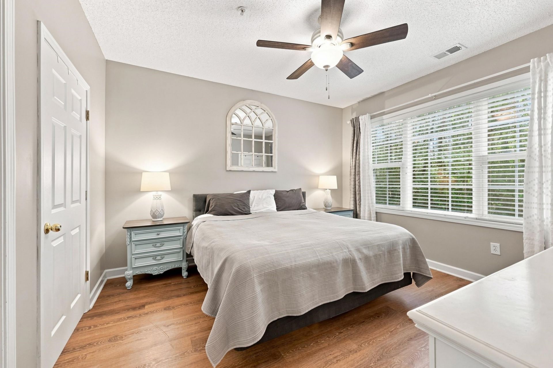 6015 Catalina Dr. Photo 18