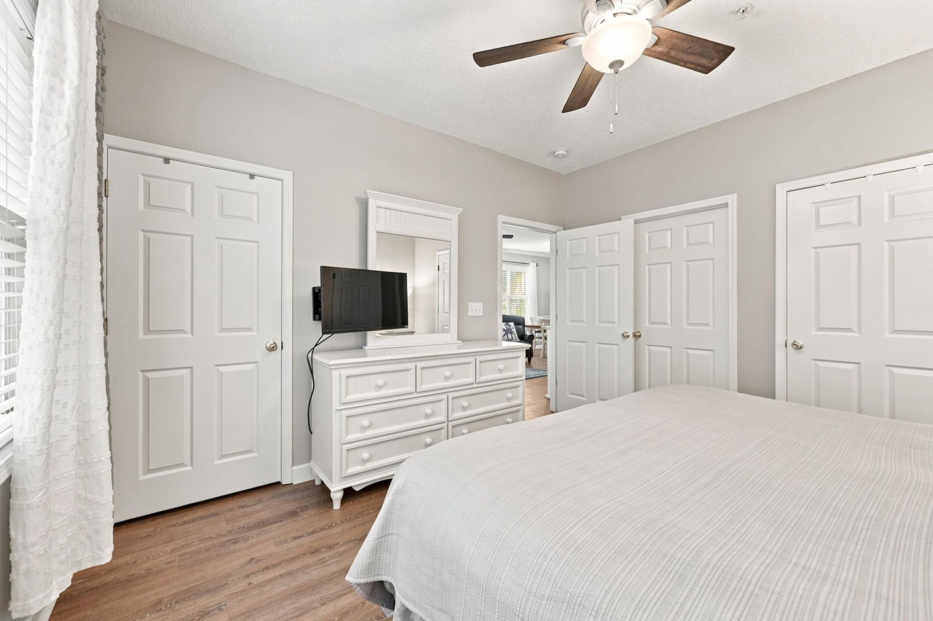 6015 Catalina Dr. Photo 19