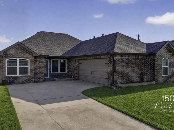 1506 W 11th Street , Grove, OK 74344