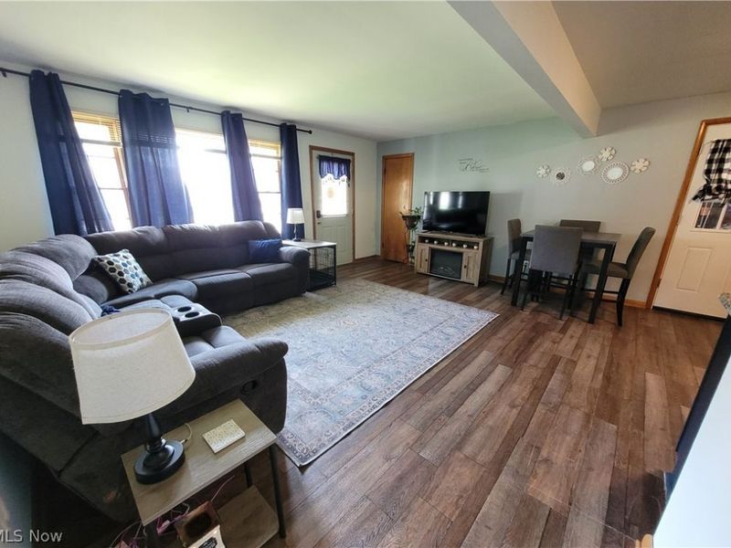 99 S Hickin Avenue, Rittman, OH 44270 Photo 3