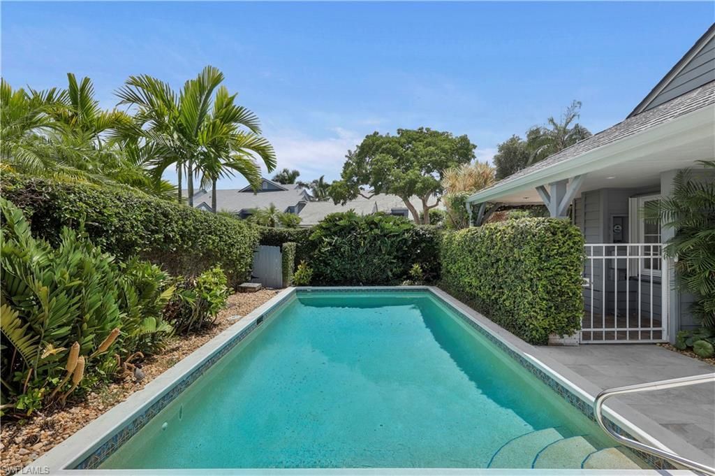 651 Bridgeway Ln, Unit 1, Naples, FL 34108 Photo