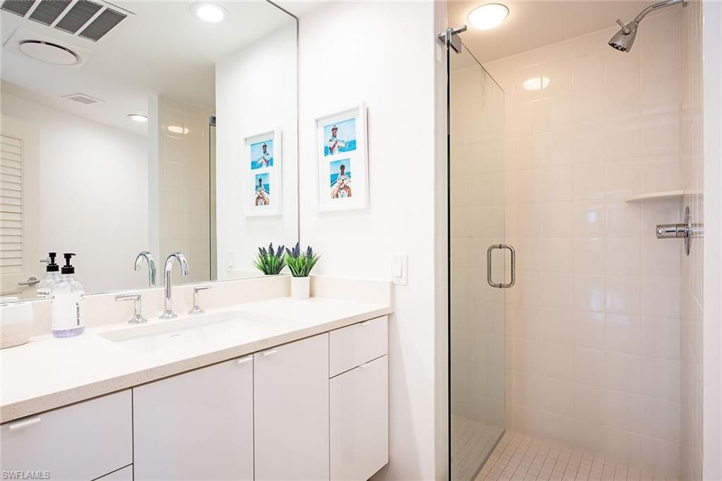 8665 Bay Colony Dr, Unit 201, Naples, FL 34108 Photo
