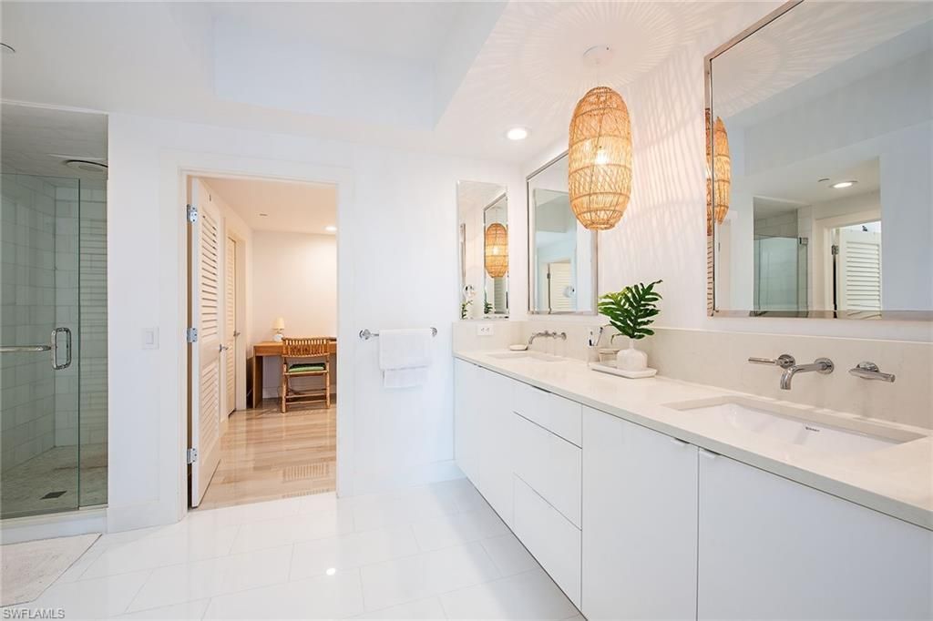 8665 Bay Colony Dr, Unit 201, Naples, FL 34108 Photo