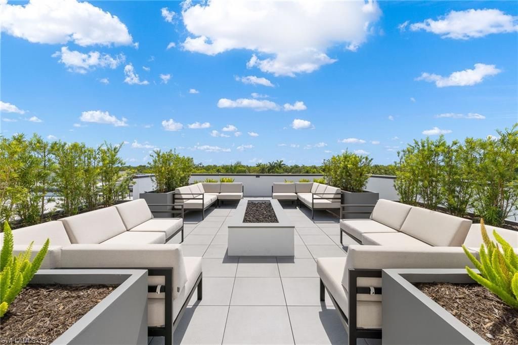 850 Central Ave, Unit 207, Naples, FL 34102 Photo