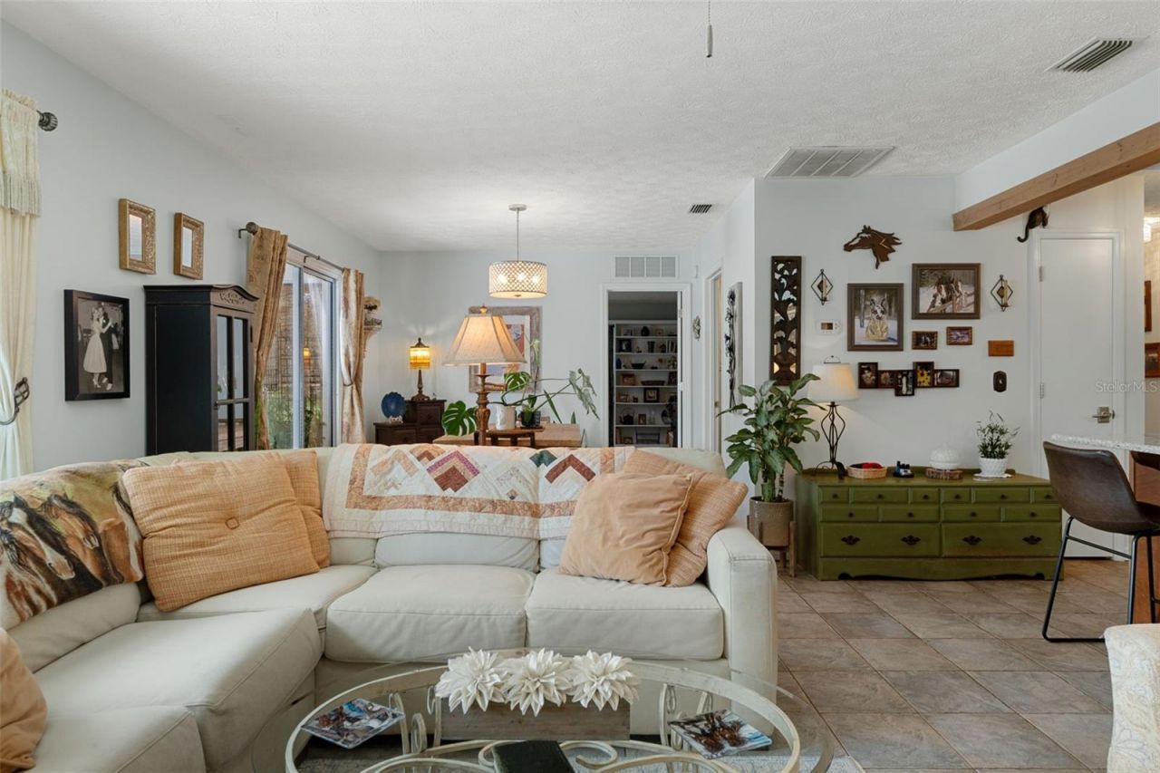 6310 W Corral Place, Beverly Hills, FL 34465 Photo