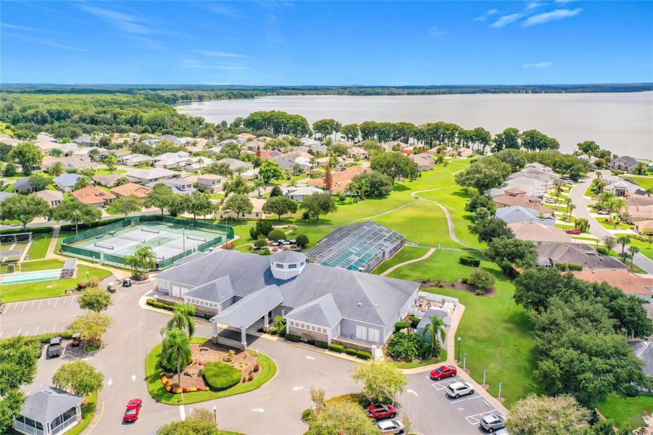 5693 Gulf Stream Street, Tavares, FL 32778 Photo