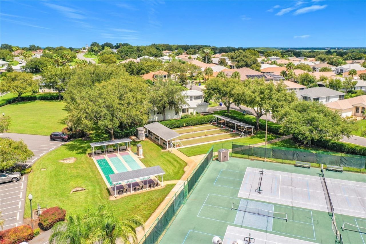 5693 Gulf Stream Street, Tavares, FL 32778 Photo