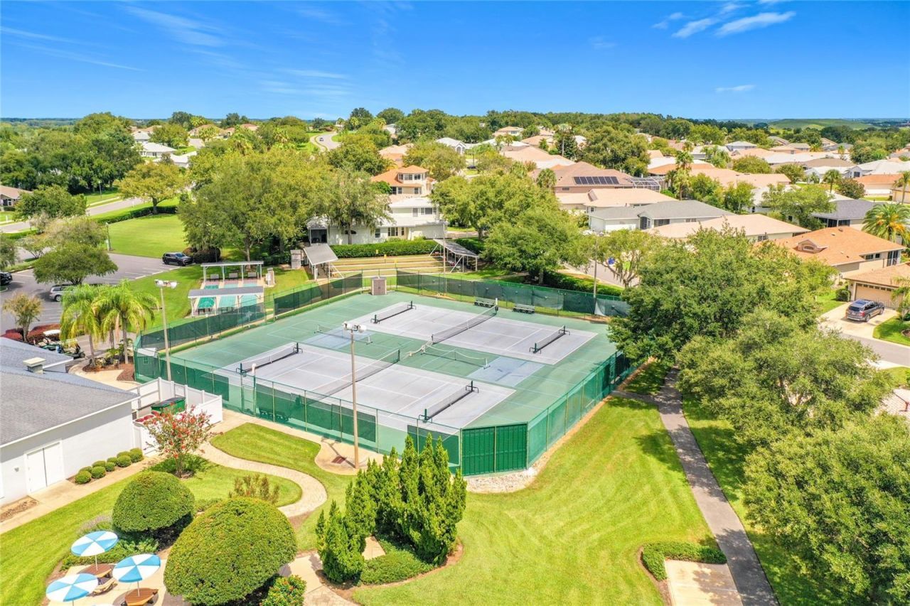 5693 Gulf Stream Street, Tavares, FL 32778 Photo