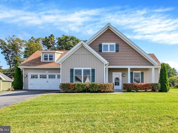 3690 CASCADES DRIVE , FAYETTEVILLE, PA 17222