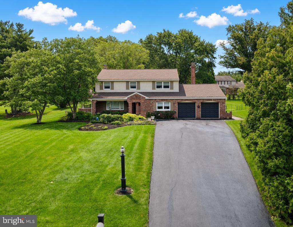 1035 ARCHER LANE, LANSDALE, PA 19446