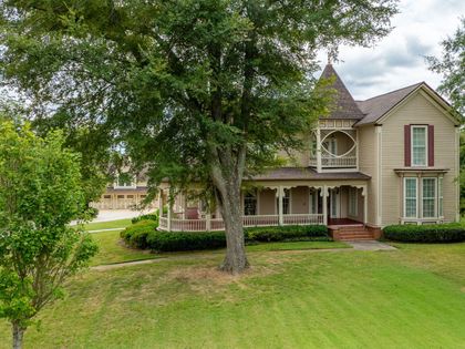 130 LaGrange Street Newnan, GA 30263
