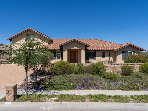 596 Red Cloud Road, Paso Robles, CA 93446