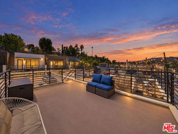 2928 Rowena Avenue, Unit 3, Los Angeles, CA 90039