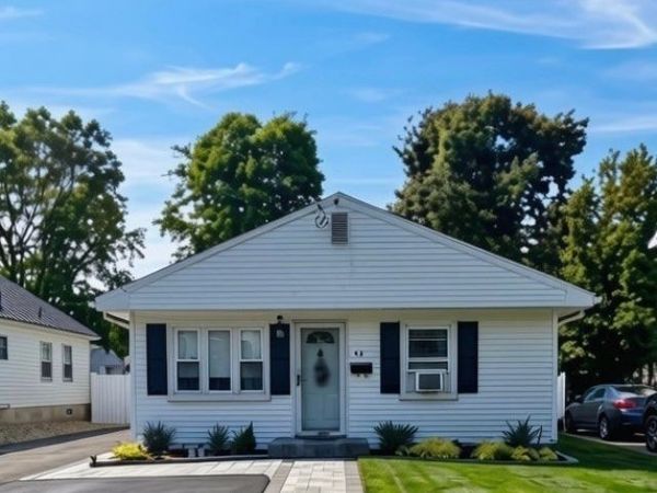 42 Mokema Ave, Waltham, MA 02451