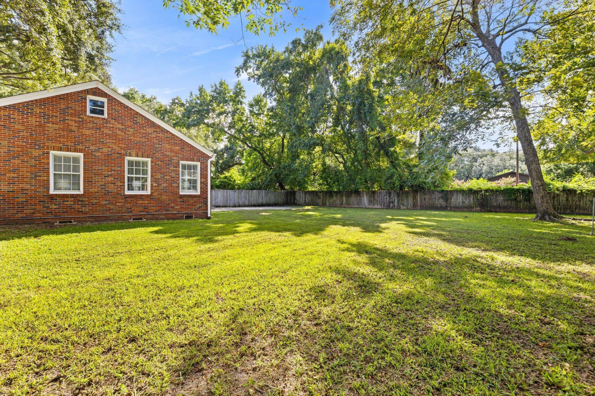 1782 Harrison Avenue Photo 28