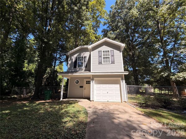 4413 Gondola Avenue, Charlotte, NC 28213