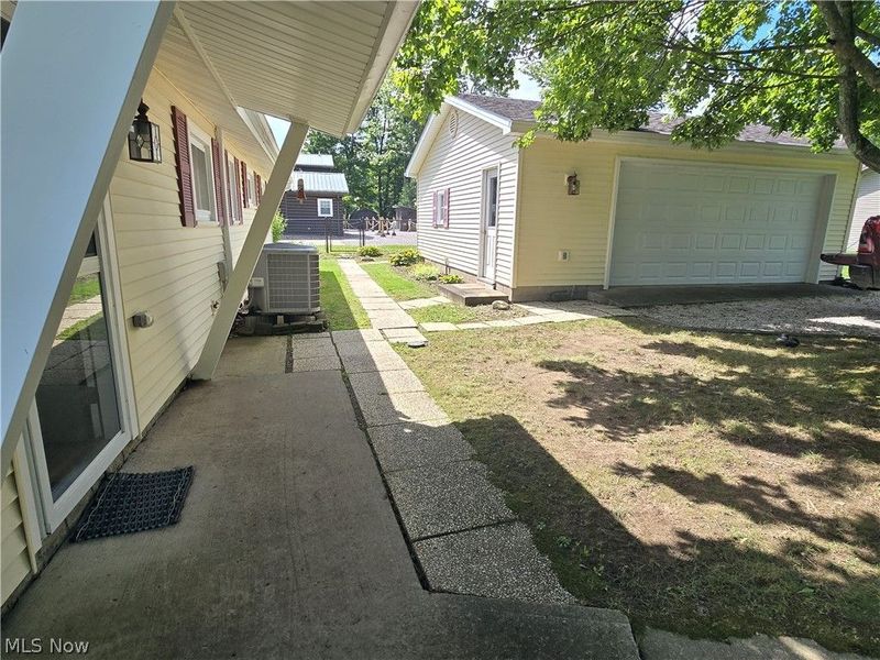 5991 Lakeshore Drive, Andover, OH 44003 Photo 5