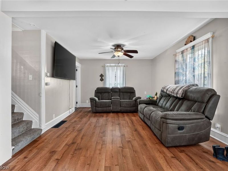 2785 E Center Street, Conneaut, OH 44030 Photo 3