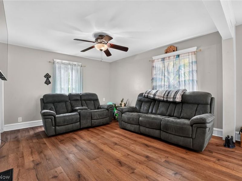 2785 E Center Street, Conneaut, OH 44030 Photo 6