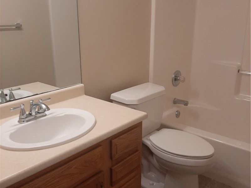 726 Luke Drive SW, Strasburg, OH 44680 Photo 4