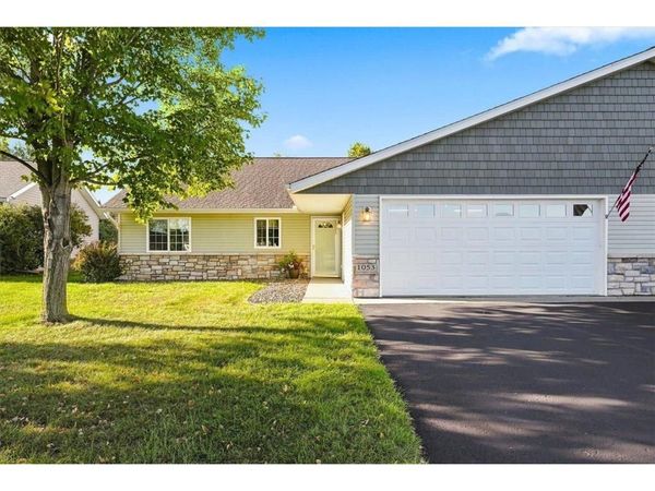 1053 W Ridge Court, New Richmond, WI 54017