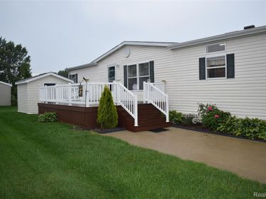 5485 Oakmont, Howell Township, Mi 48843