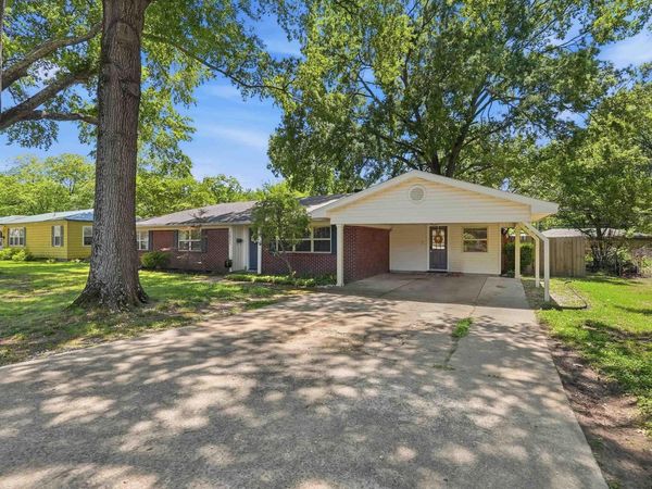 2021 Arkansas Avenue , Conway, AR 72034