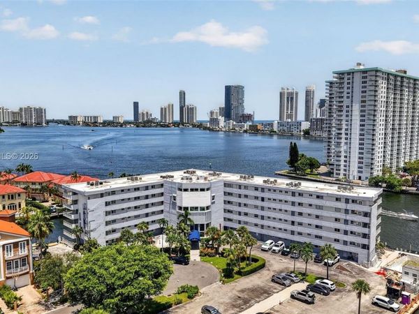 4000 NE 170th St , Unit 606, North Miami Beach, FL 33160