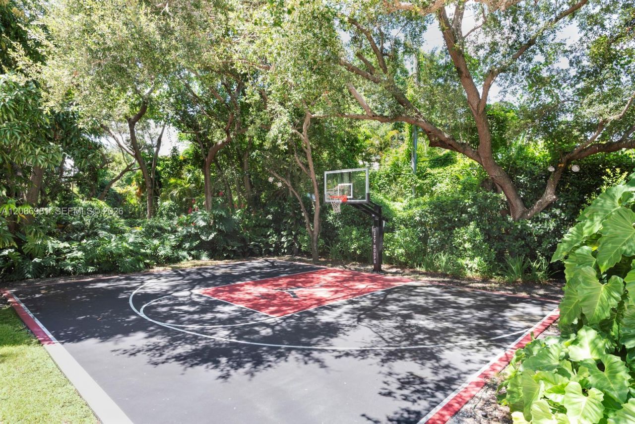 6045 SW 106th St, Pinecrest, FL 33156 Photo