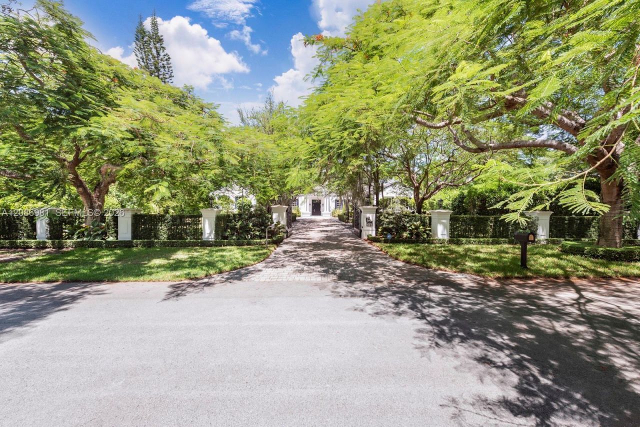 6045 SW 106th St, Pinecrest, FL 33156 Photo