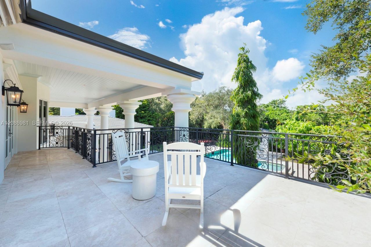 6045 SW 106th St, Pinecrest, FL 33156 Photo