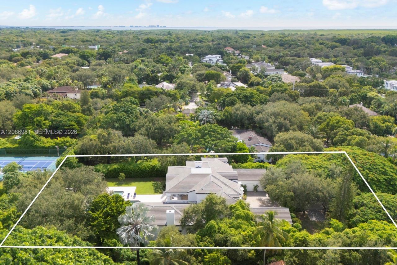 6045 SW 106th St, Pinecrest, FL 33156 Photo