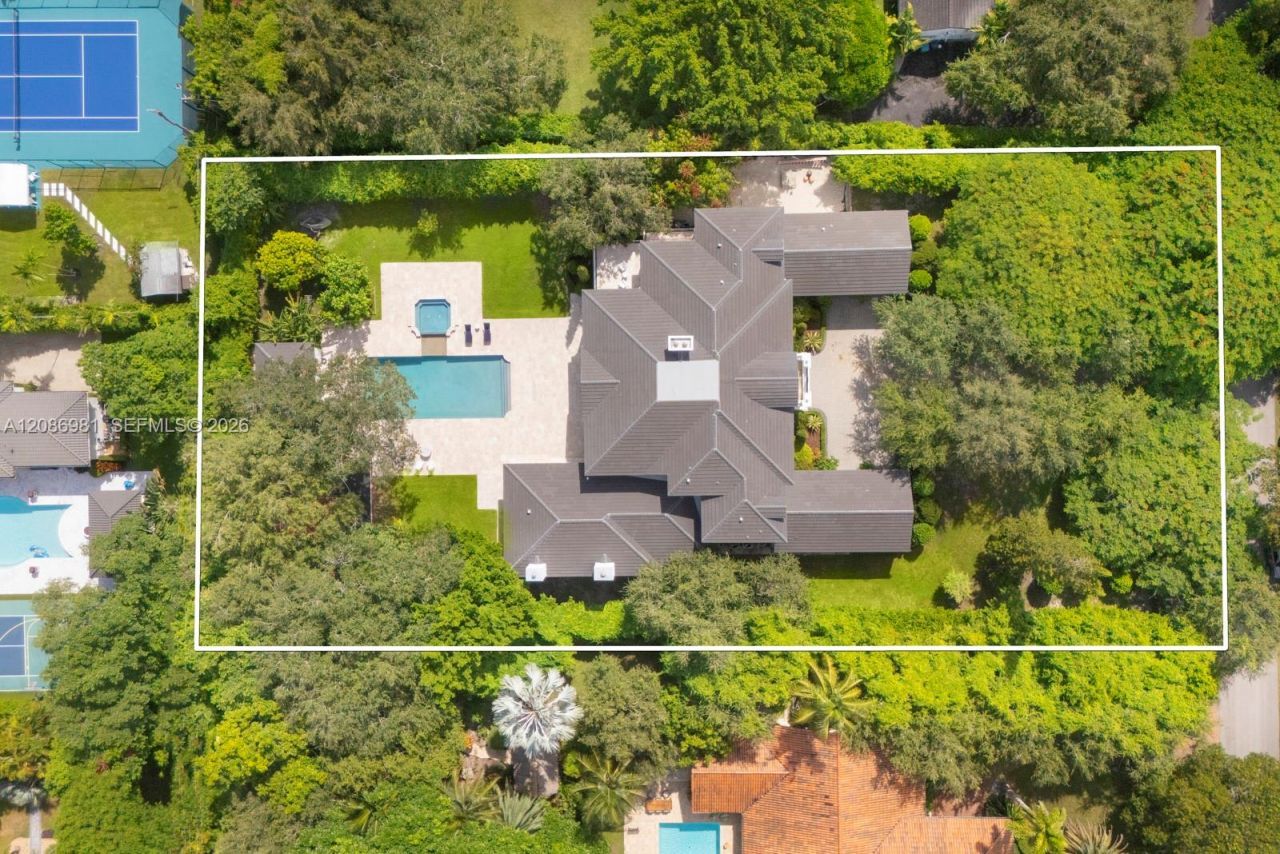 6045 SW 106th St, Pinecrest, FL 33156 Photo