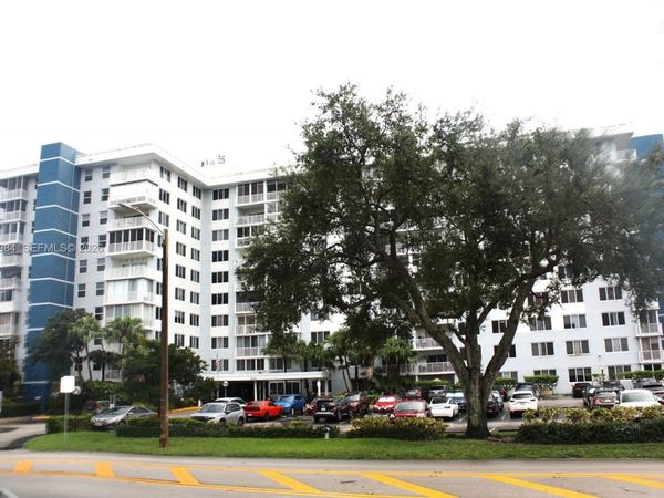4200 Hillcrest Dr , Unit 618, Hollywood, FL 33021