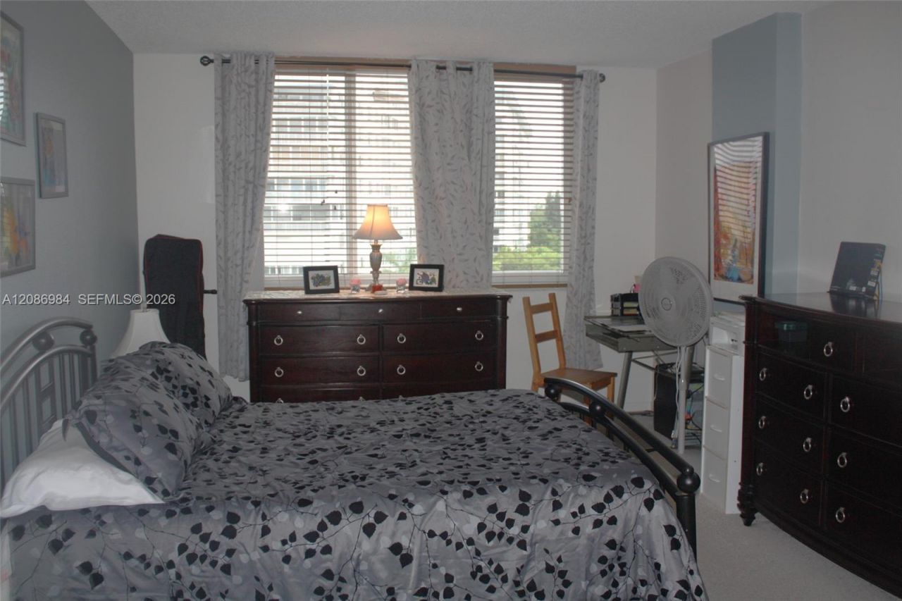 4200 Hillcrest Dr, Unit 618, Hollywood, FL 33021 Photo