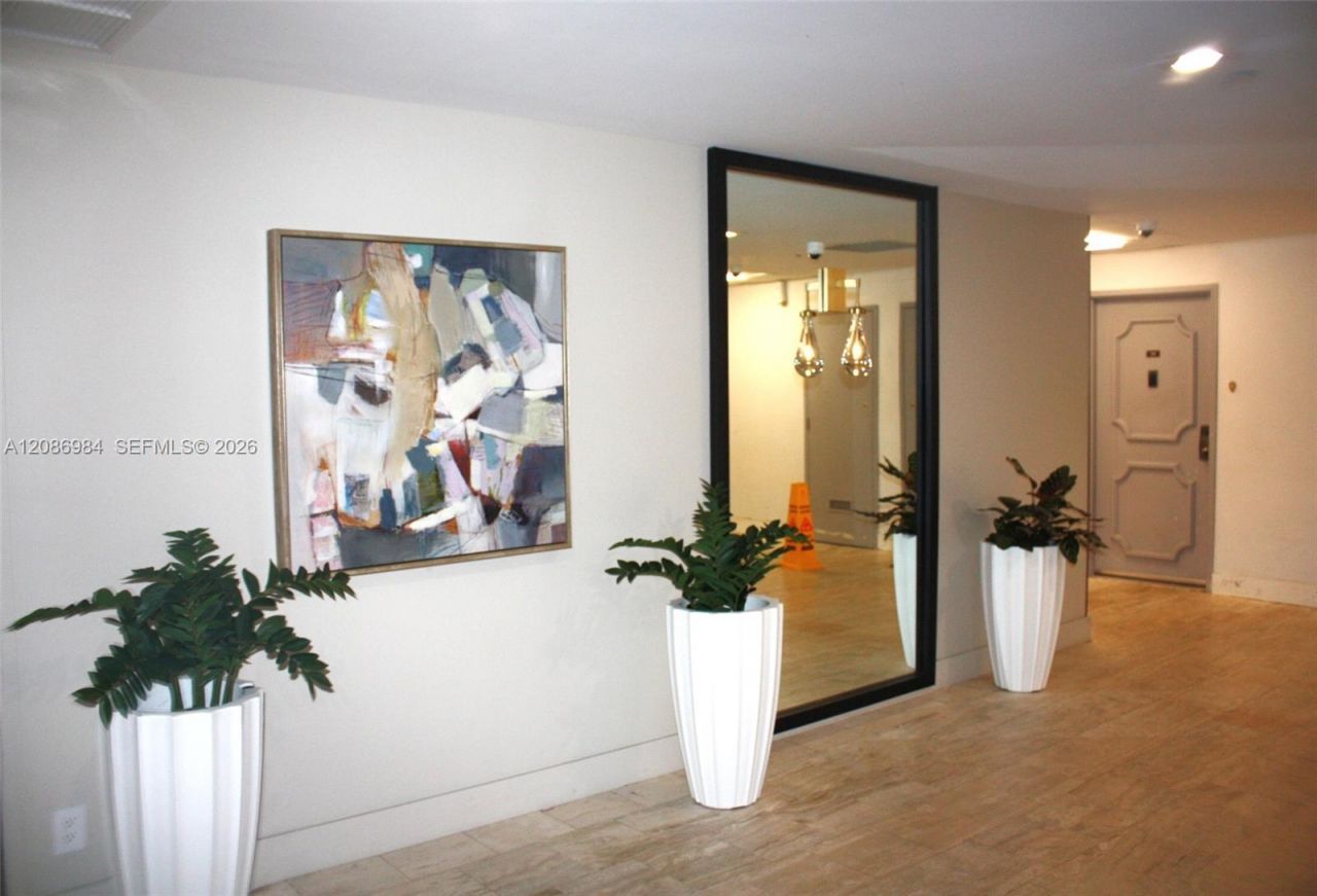4200 Hillcrest Dr, Unit 618, Hollywood, FL 33021 Photo