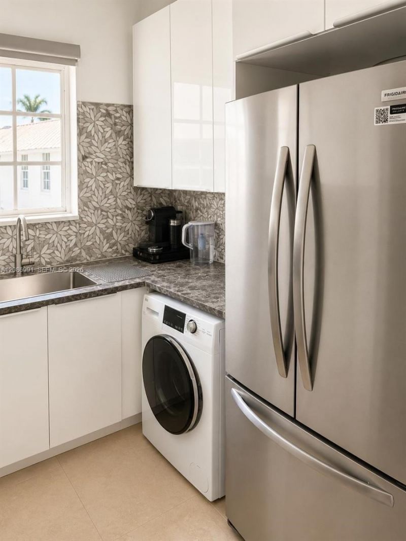 830 10th St, Unit 3, Miami Beach, FL 33139 Photo