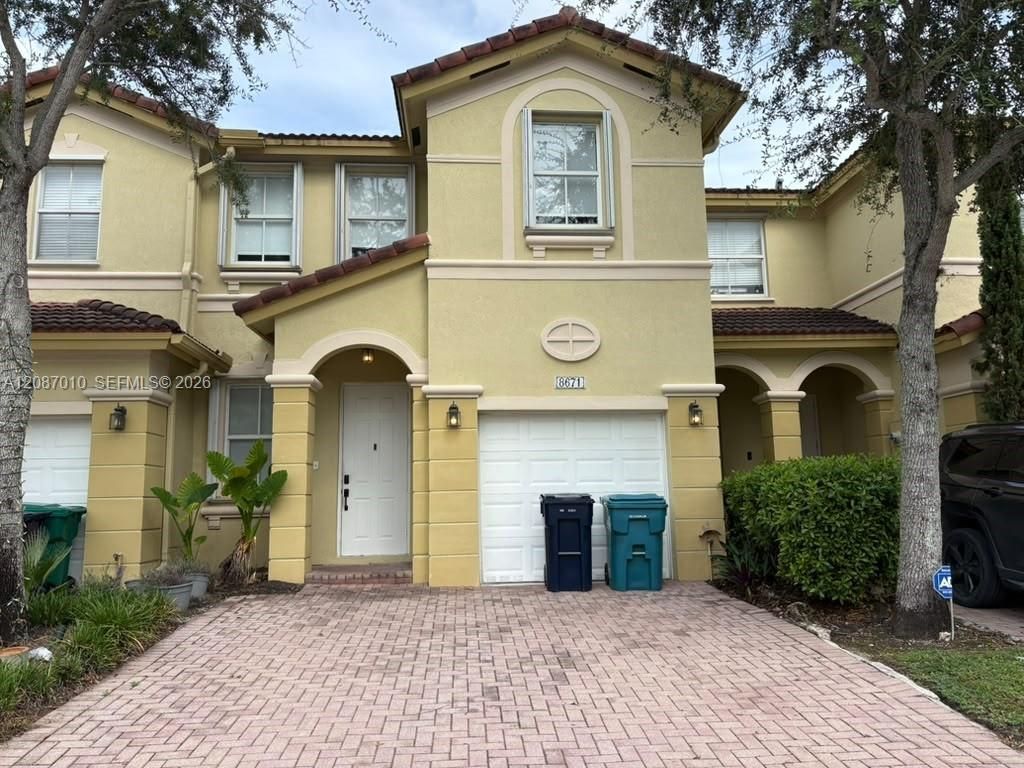 8671 NW 112th Ct, Doral, FL 33178 Main Photo