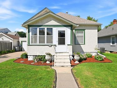 3330 AVENUE C, COUNCIL BLUFFS, IA 51501