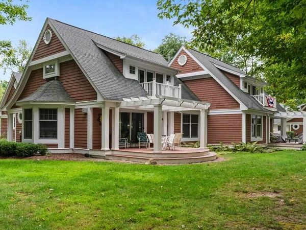 4140 Pinehurst Lane, Unit 877, Harbor Springs, MI 49740